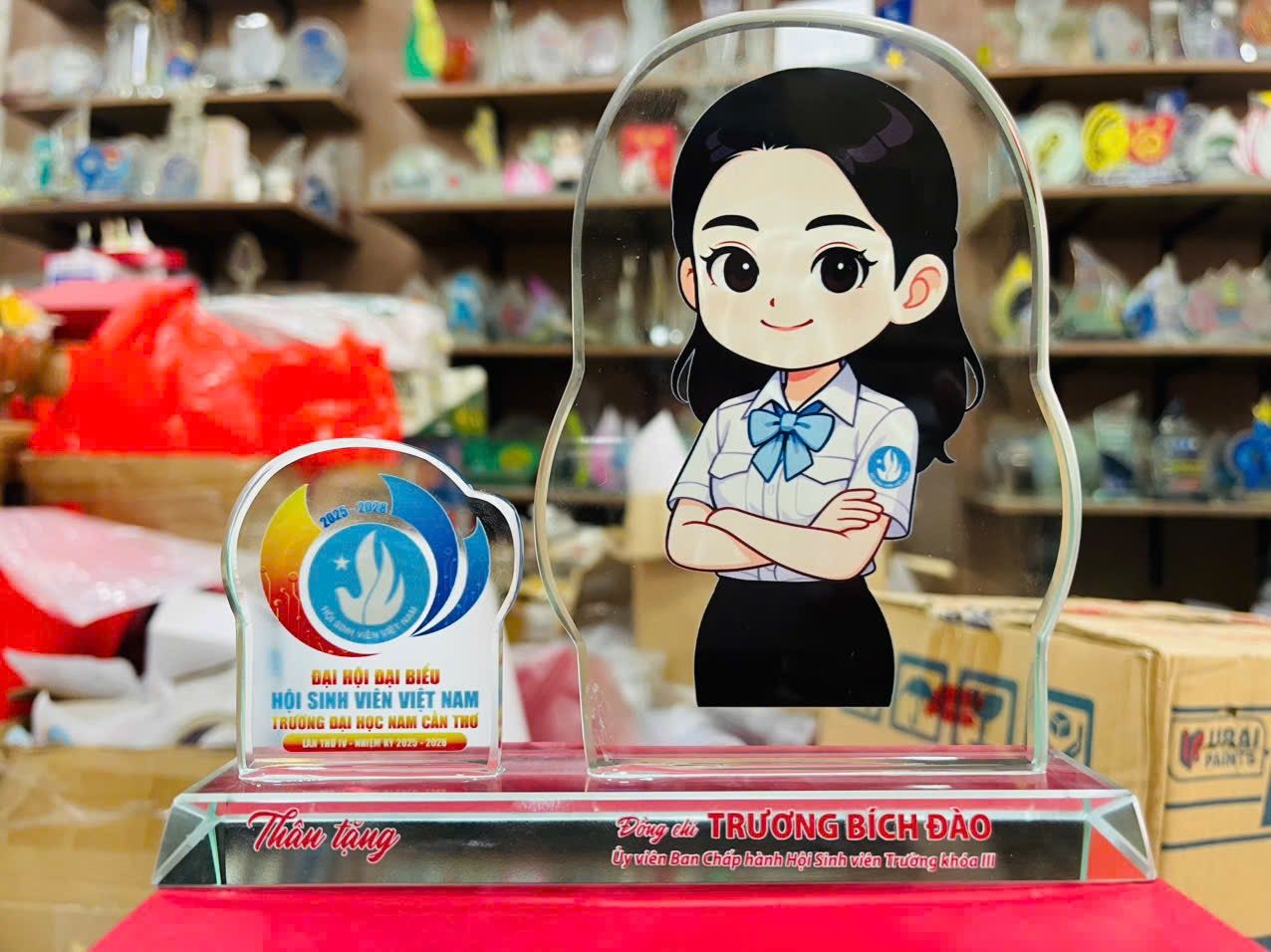 KỶ NIỆM CHƯƠNG CẮT THEO LOGO – THEO MẪU THIẾT KẾ RIÊNG 19 7 IMG 4854