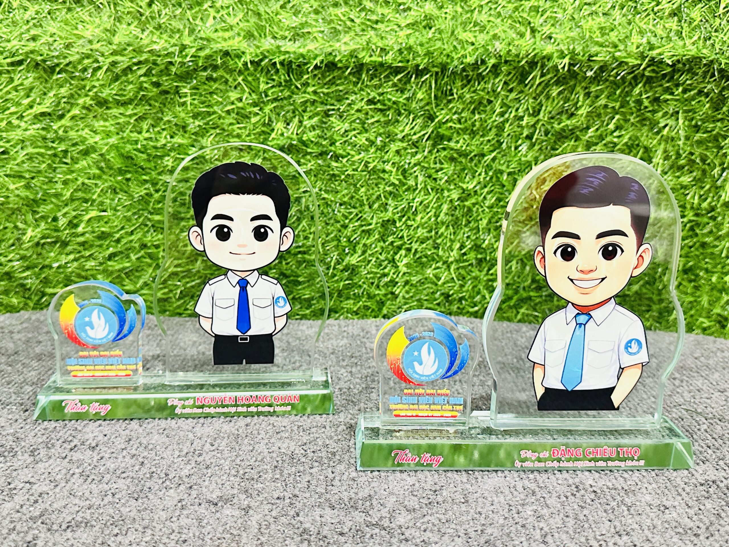 KỶ NIỆM CHƯƠNG CẮT THEO LOGO – THEO MẪU THIẾT KẾ RIÊNG 19 8 IMG 4871 scaled