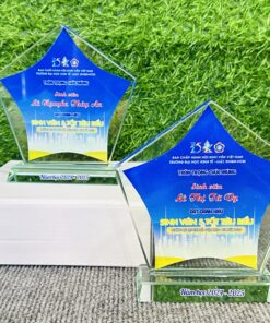 KỶ NIỆM CHƯƠNG THUỶ TINH 32